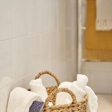Boutique Alfama With Patio 3